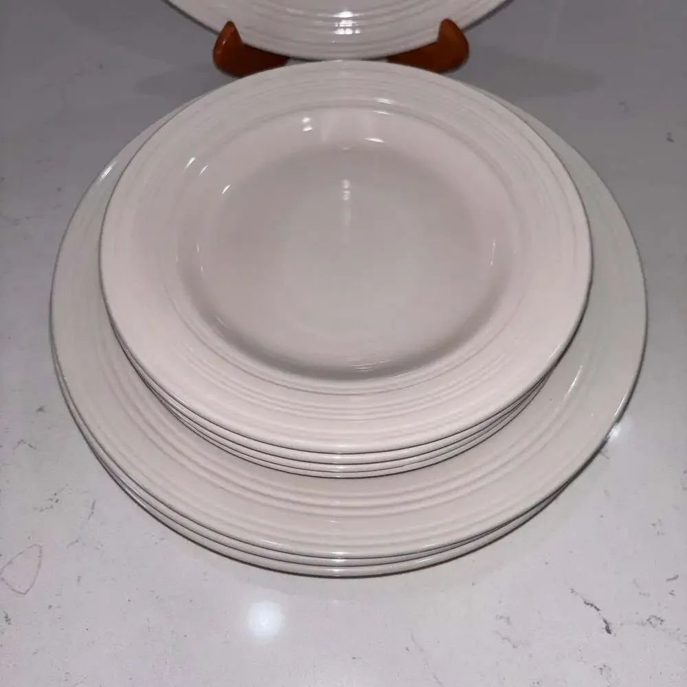 Thomson Pottery SPHERE White Ribbed Rim 4 Dinner and 4 Salad Plates